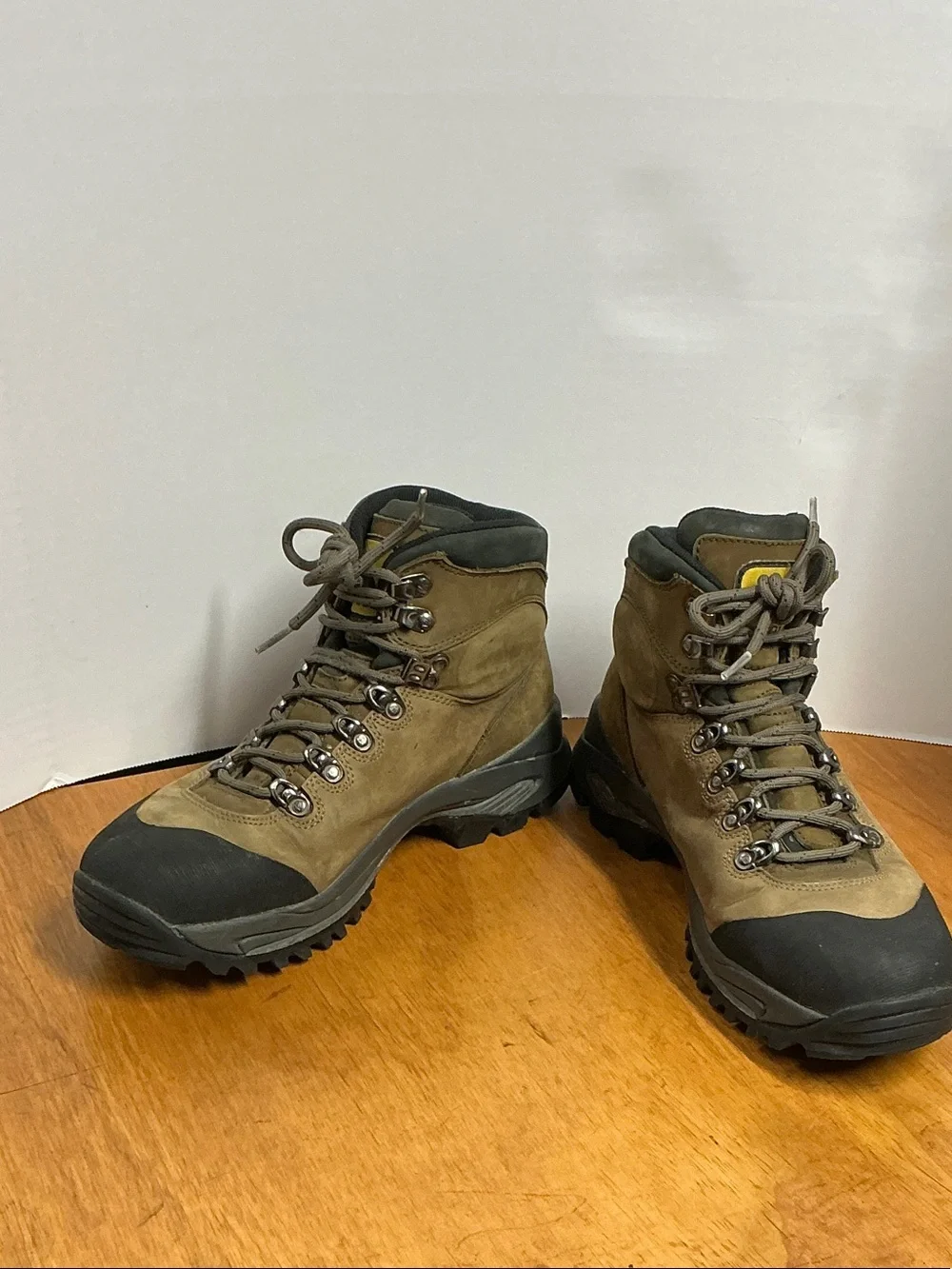 Vasque Wasatch 7166 GTX Men's Hiking Boots 9.5